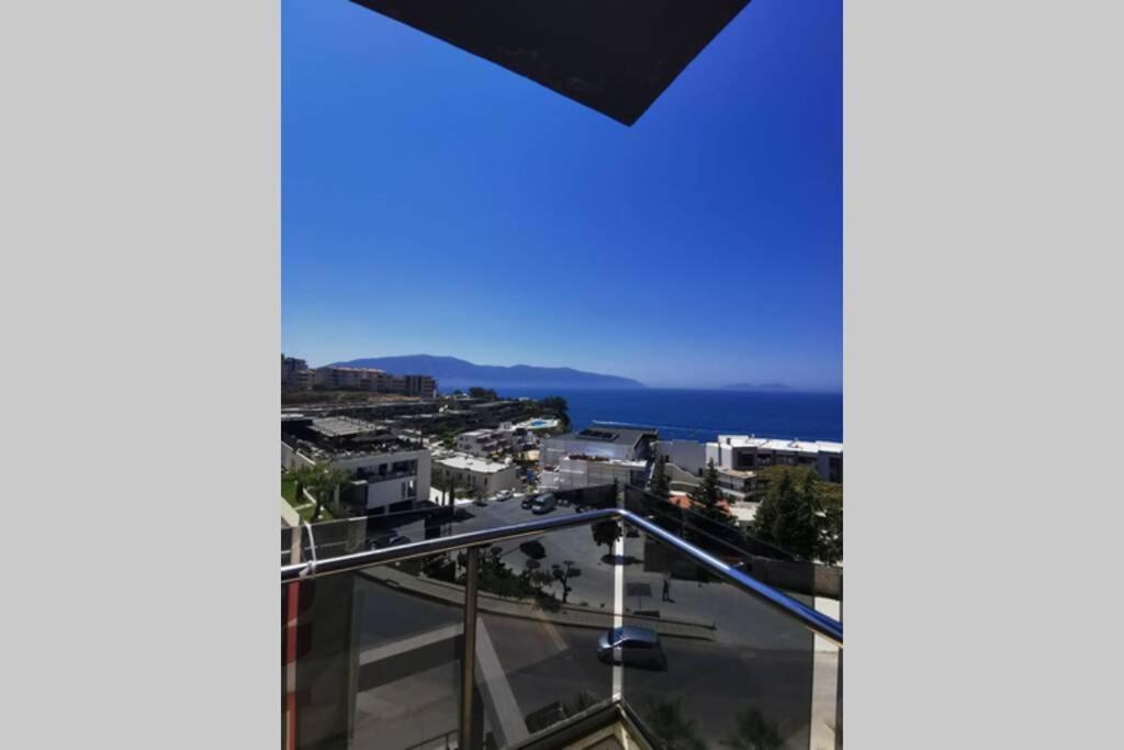 Spectacular Seaview Apartment Vlore Bagian luar foto